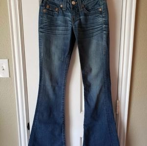 Women's NWOT True Religion Fitted Flare Jeans
